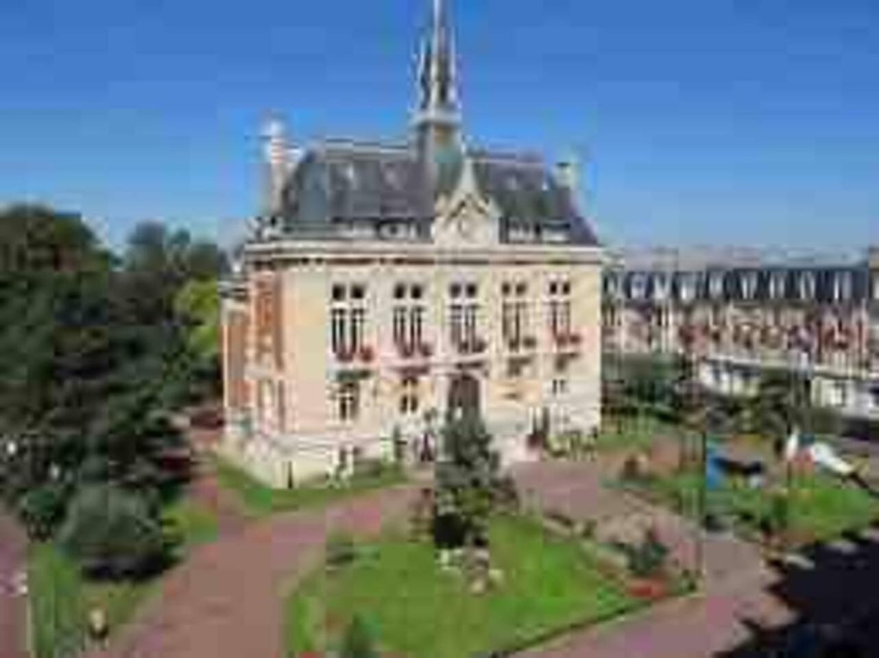 Appartement 2 Pieces Au Raincy Proche De Paris Le Raincy Ngoại thất bức ảnh